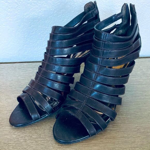 Pierre Dumas Brown Strappy Heels 9 - Picture 1 of 5